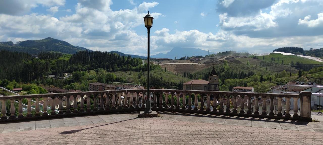 Apartmán Intxaurti Etxea Mallavia Exteriér fotografie